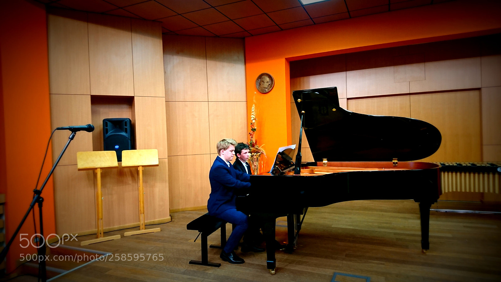 Sony Xperia XZ sample photo. Concert of the next photography