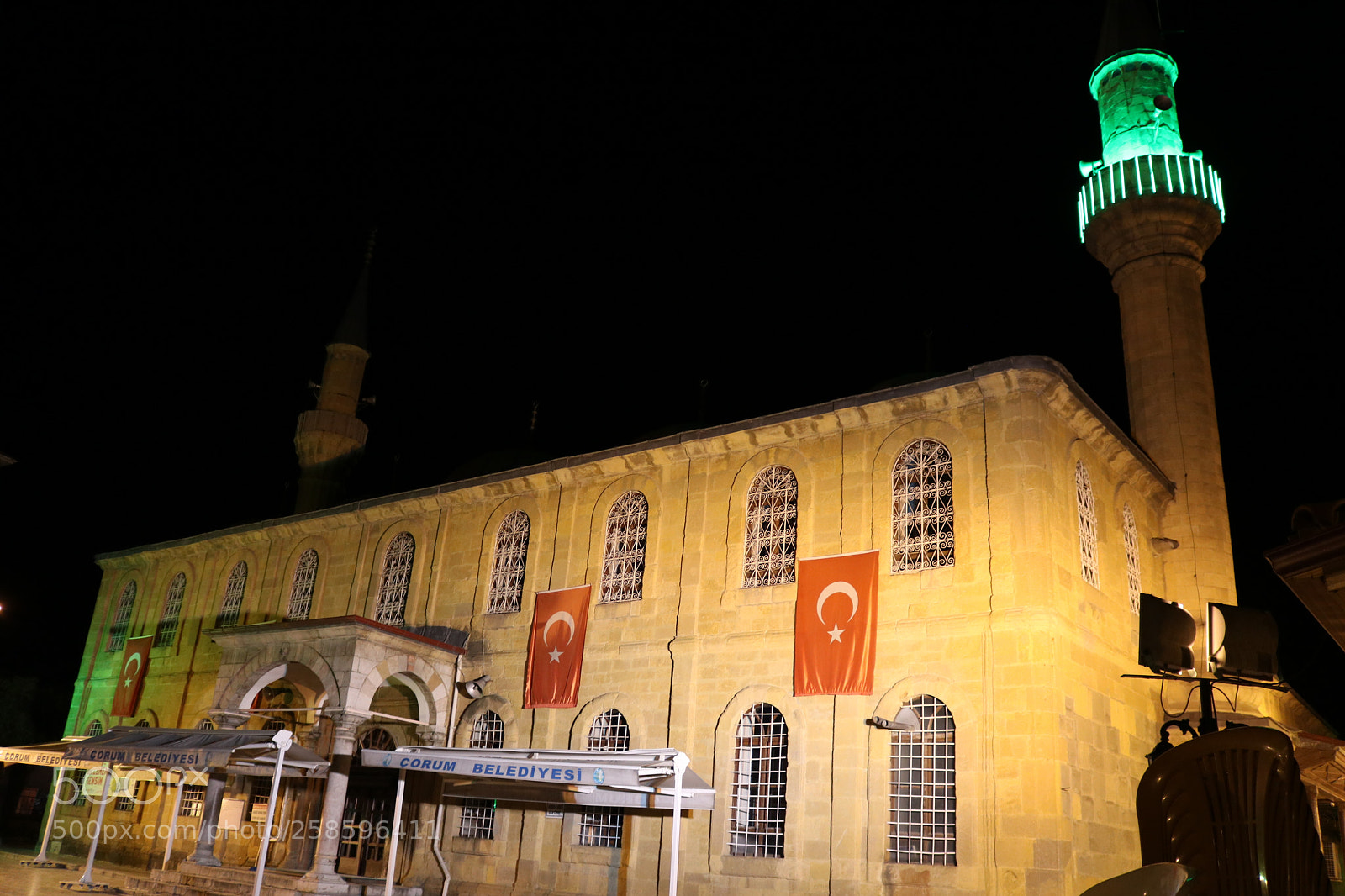 Canon EOS 750D (EOS Rebel T6i / EOS Kiss X8i) sample photo. Ulu camii photography