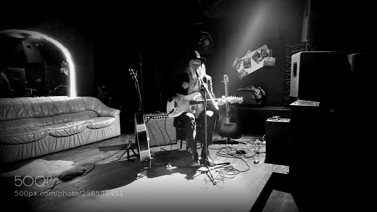 Sony Xperia XZ sample photo. Ripoff raskolnikov @ blokk bar photography