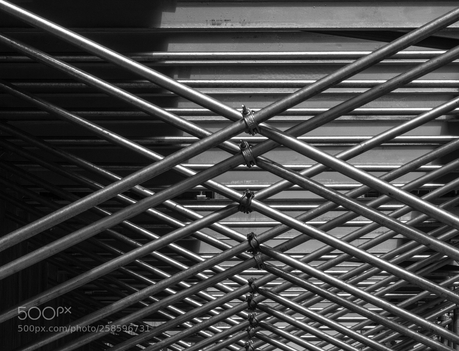 Canon EOS 60D sample photo. Scaffold braces photography