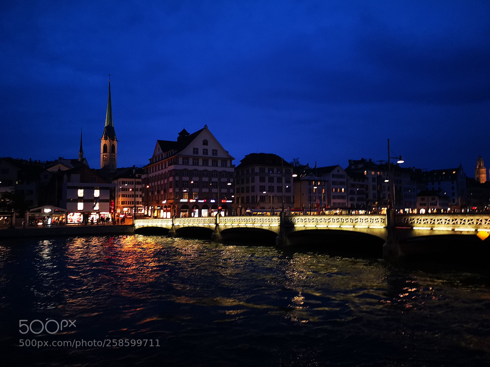 HUAWEI CLT-L29 sample photo. Zuerich city photography