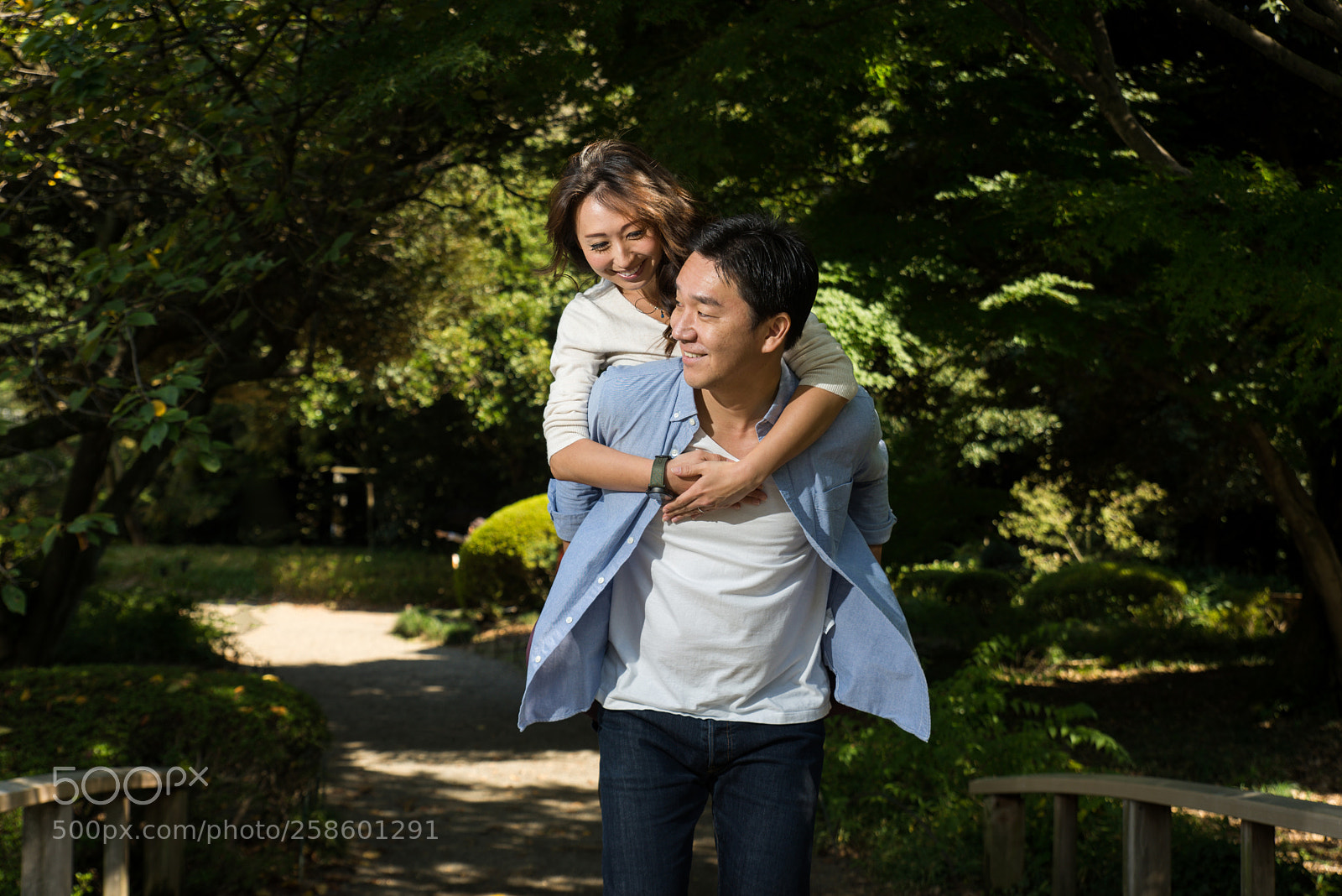 Nikon D610 sample photo. Beautiful asian couple dating photography