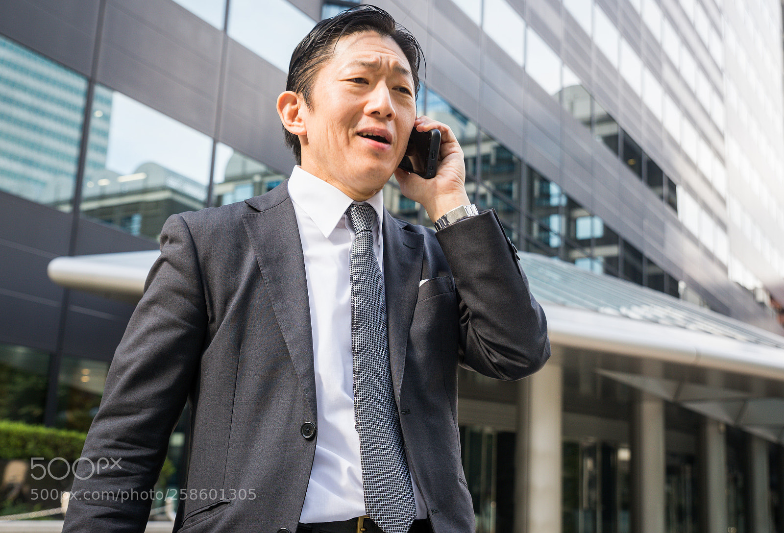 Nikon D610 sample photo. Japanese businessman in tokyo photography
