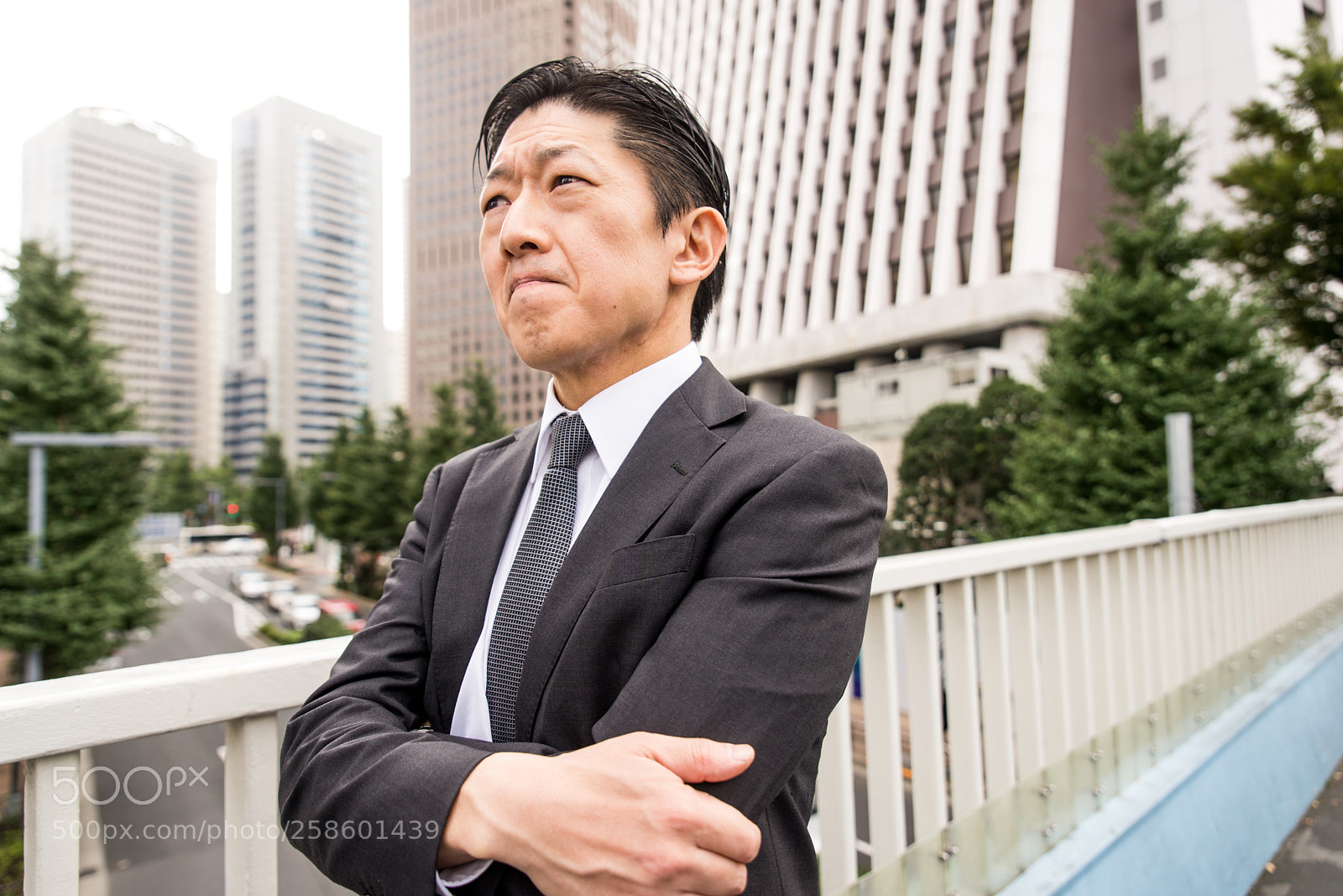 Nikon D610 sample photo. Japanese businessman in tokyo photography