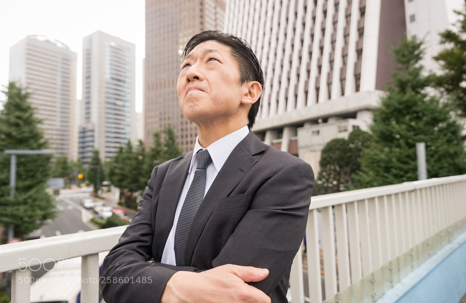 Nikon D610 sample photo. Japanese businessman in tokyo photography