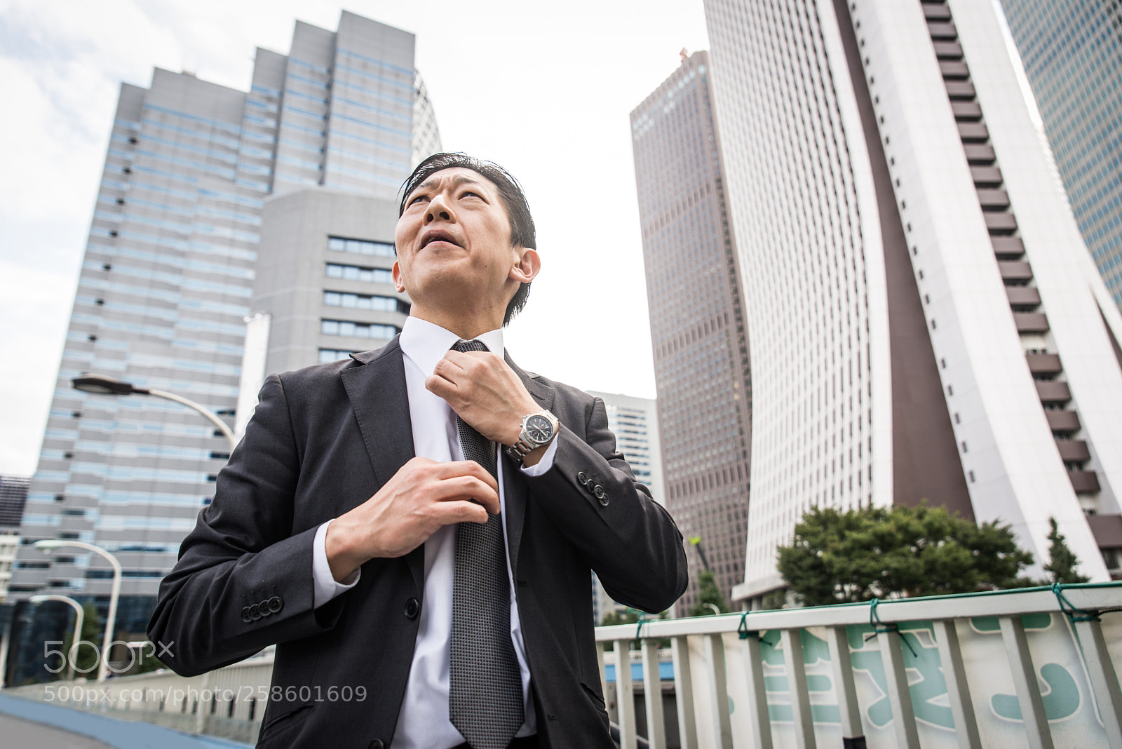 Nikon D610 sample photo. Japanese businessman in tokyo photography