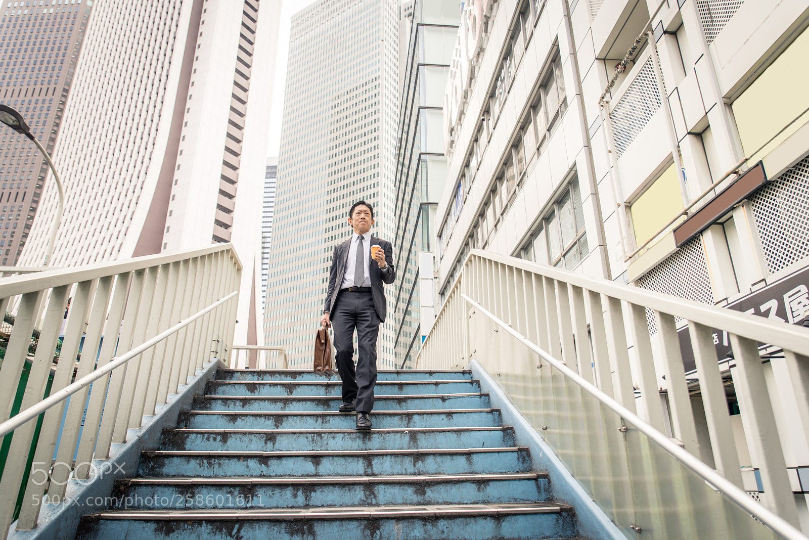 Nikon D610 sample photo. Japanese businessman in tokyo photography