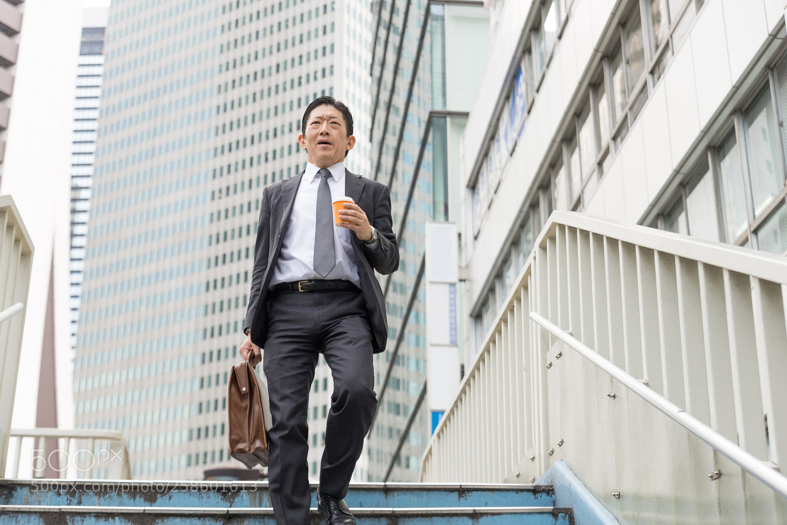 Nikon D610 sample photo. Japanese businessman in tokyo photography