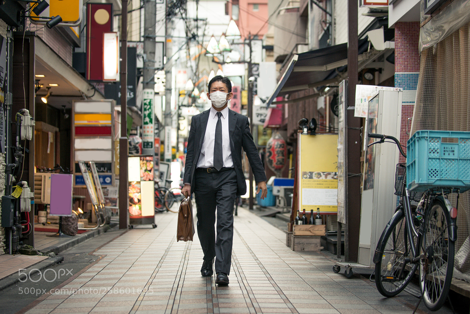 Nikon D610 sample photo. Japanese businessman in tokyo photography