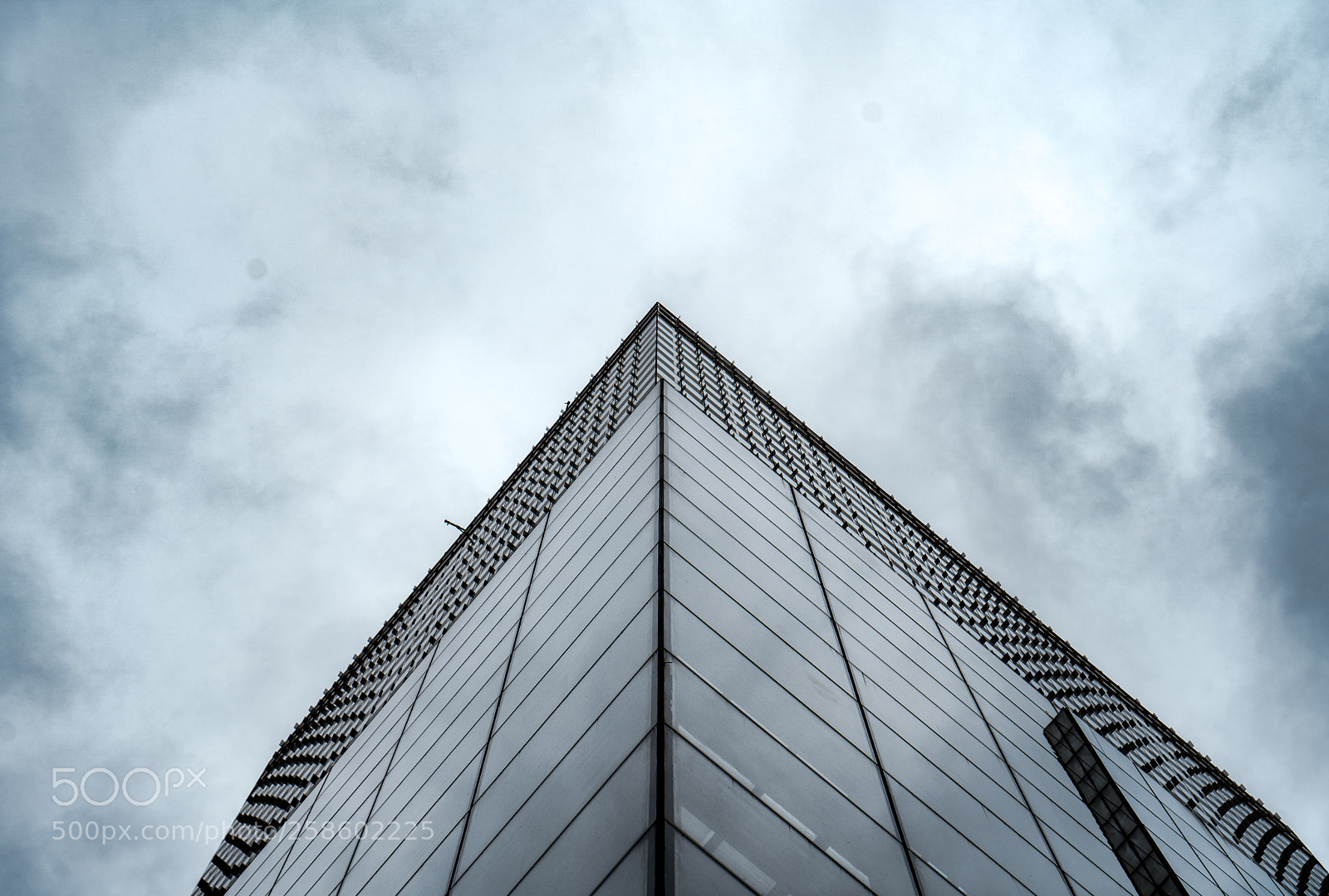 Sony a7R II sample photo. Glass photography