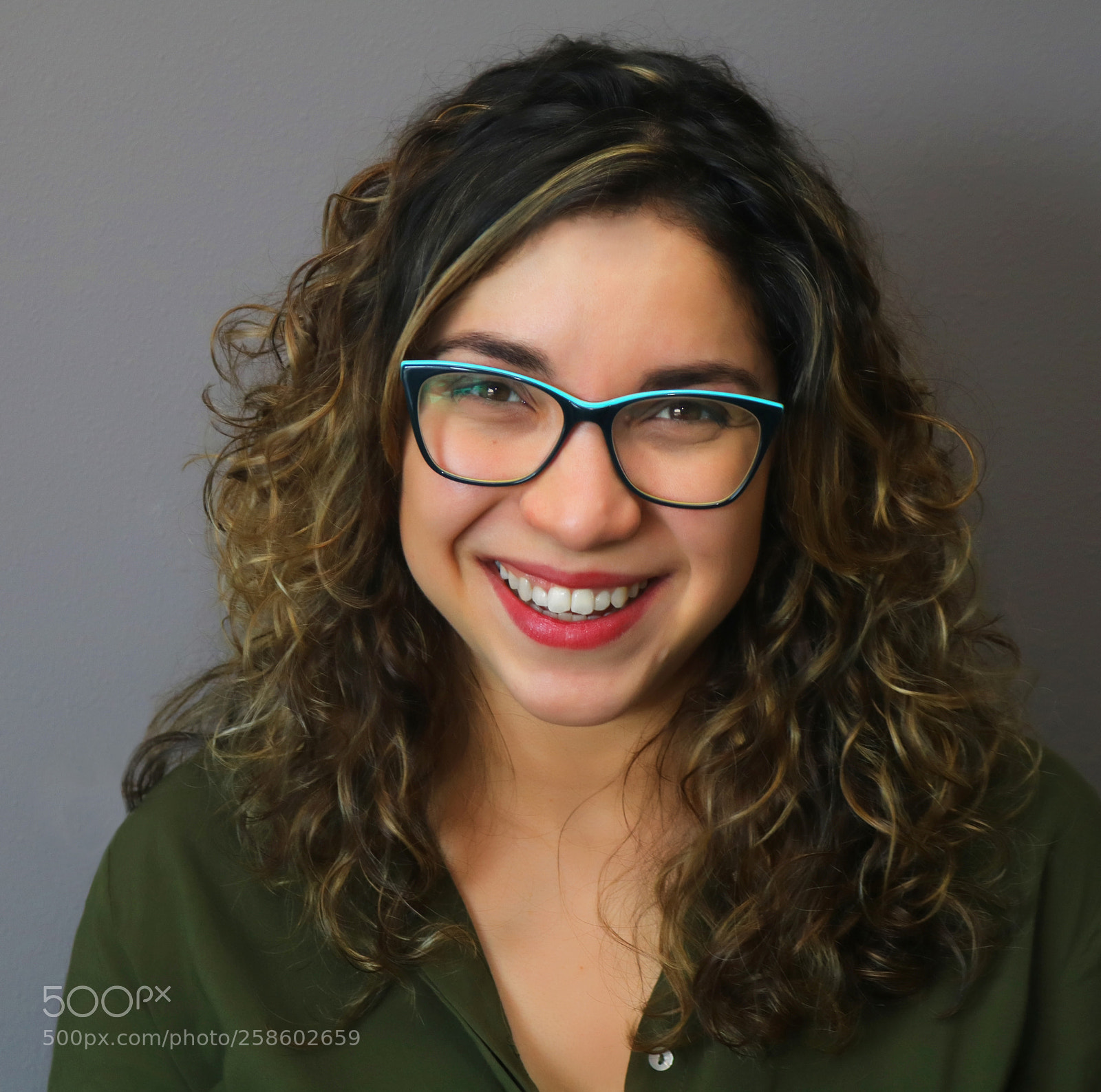 Canon EOS 750D (EOS Rebel T6i / EOS Kiss X8i) sample photo. Pam's smile photography