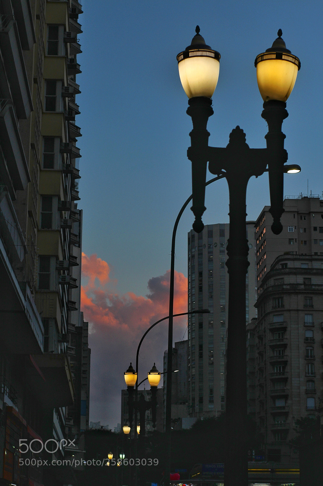 Canon EOS 1200D (EOS Rebel T5 / EOS Kiss X70 / EOS Hi) sample photo. Lights in blue hour photography