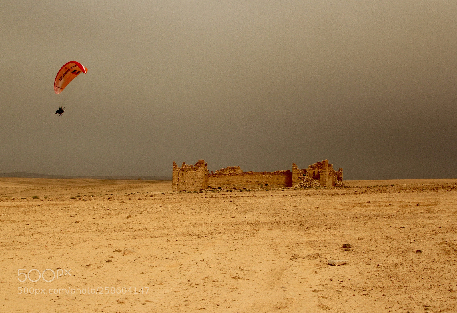 Canon EOS 7D sample photo. Paramotor castle photography
