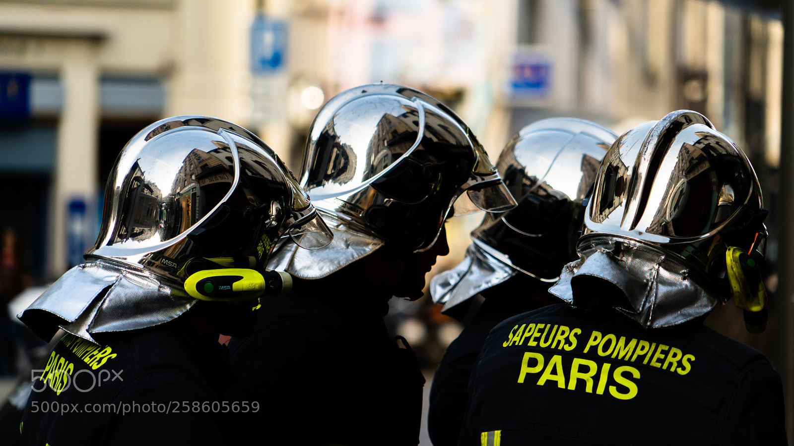 Sony a7R II sample photo. Sapeurs pompiers in charge photography