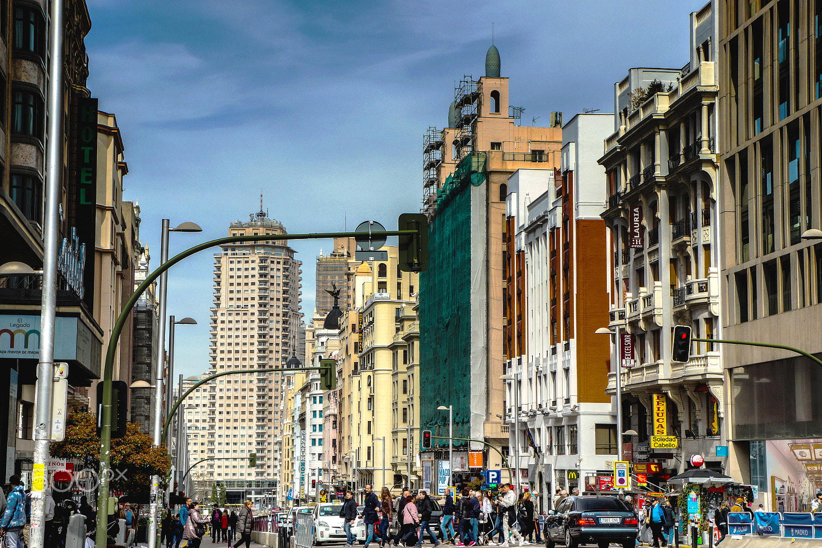 Sony Alpha a3000 sample photo. Streets of madrid photography
