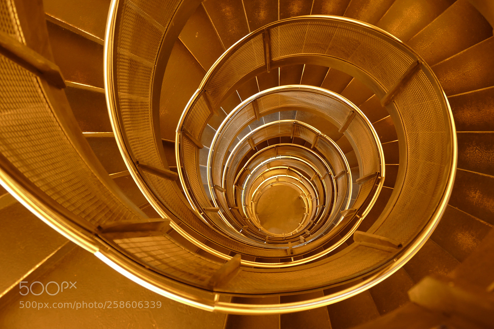 Panasonic Lumix DMC-FZ1000 sample photo. Spiral steps photography