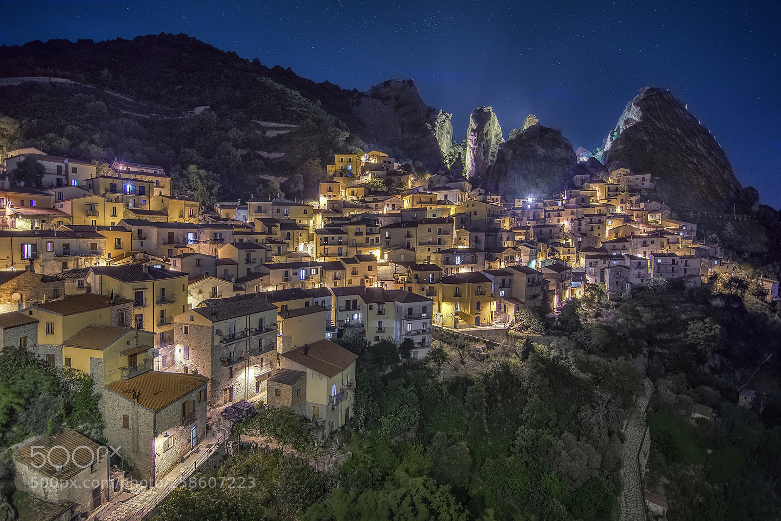 Nikon D7200 sample photo. Castelmezzano by night photography