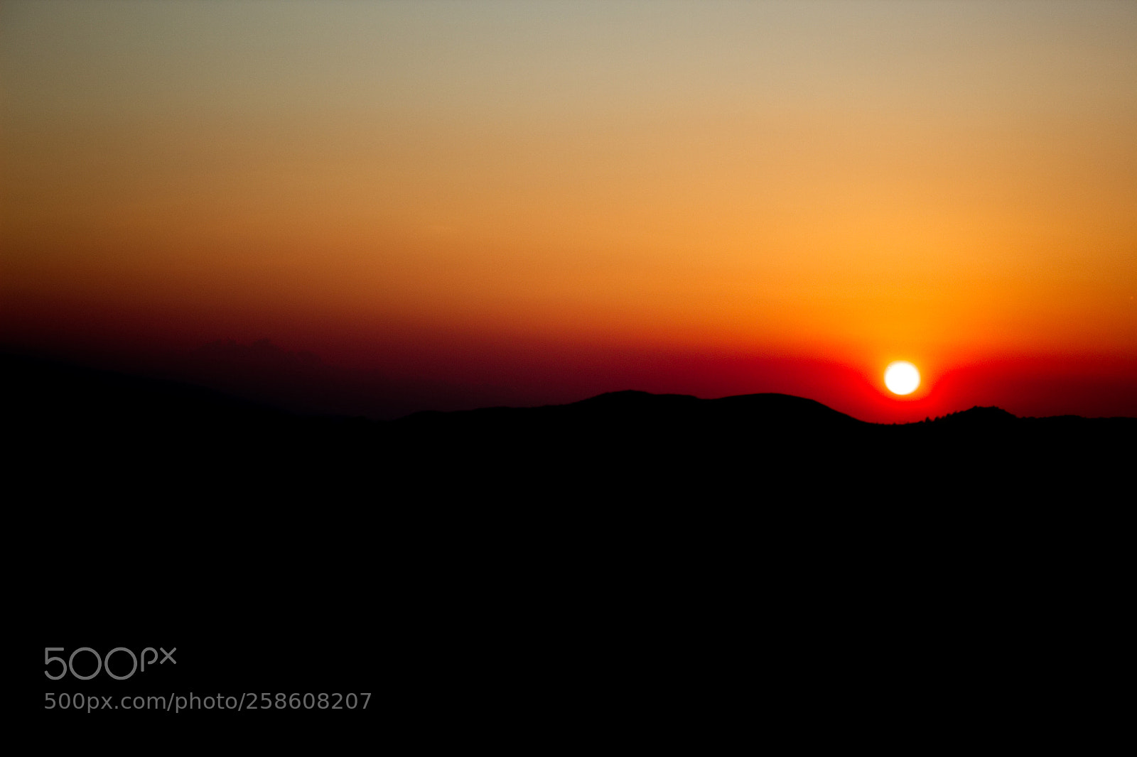 Canon EOS 1300D (EOS Rebel T6 / EOS Kiss X80) sample photo. Sunset photography