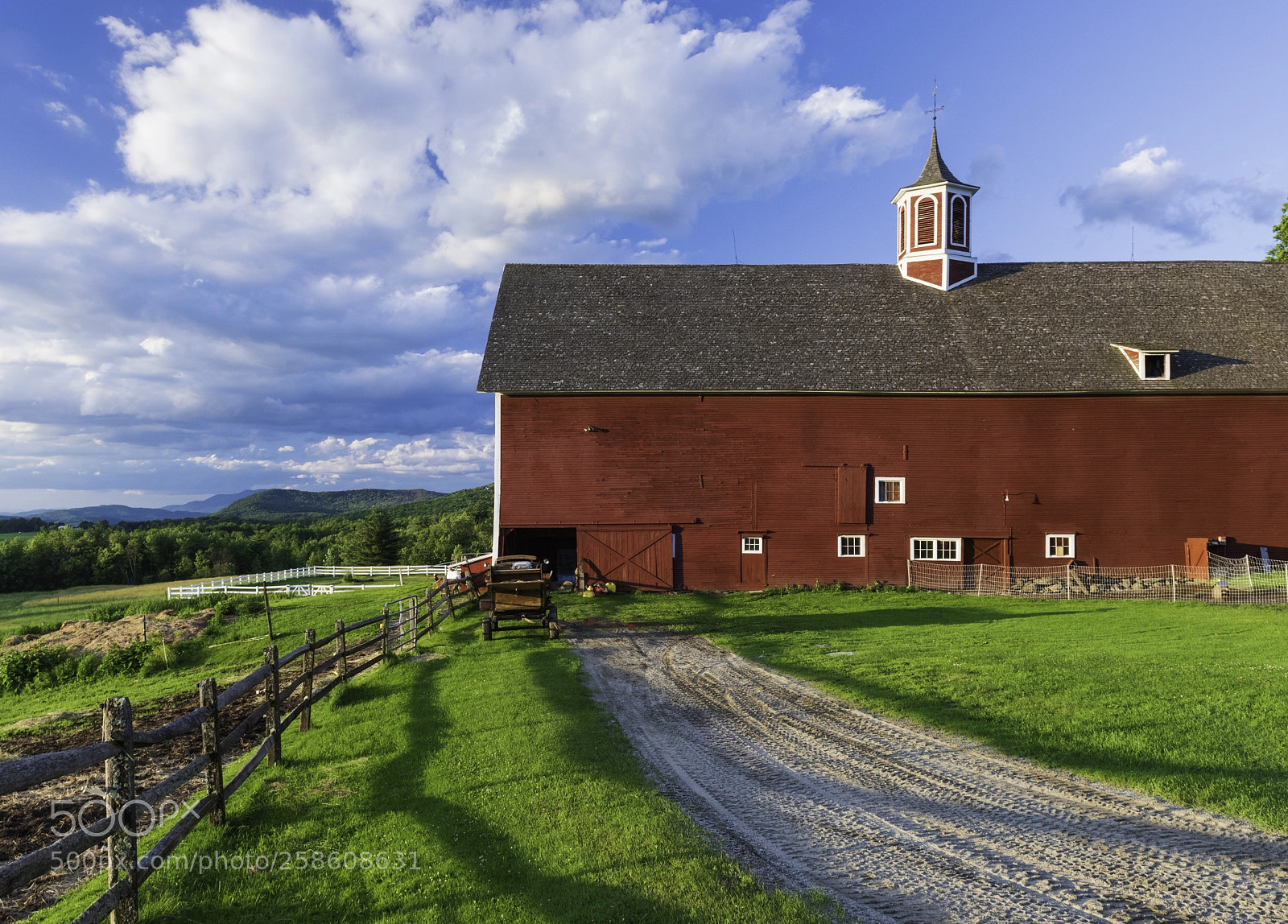 Nikon D810 sample photo. The barn at mountain photography