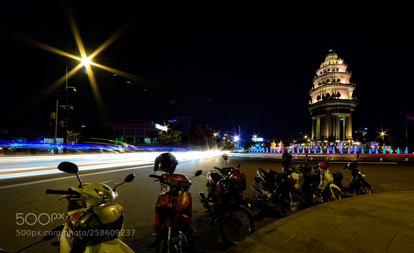 Nikon D5200 sample photo. Phnom penh at night photography