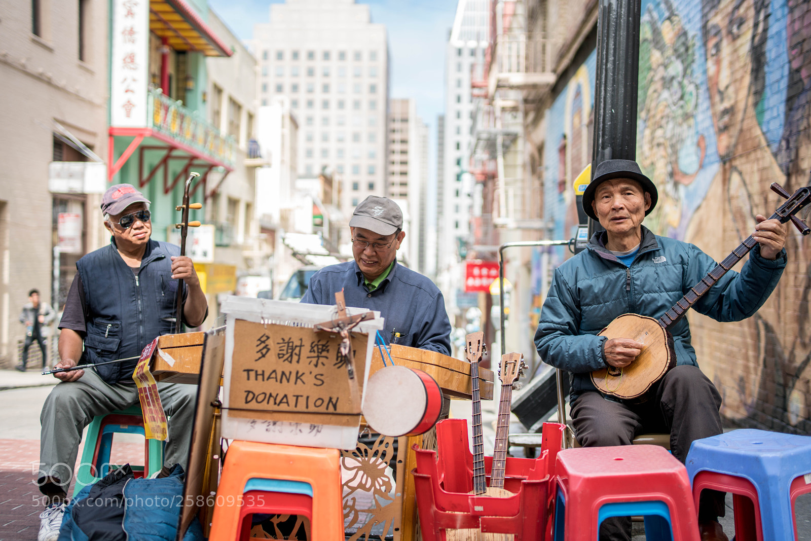 Sony a7R II sample photo. Chinatown musicians photography