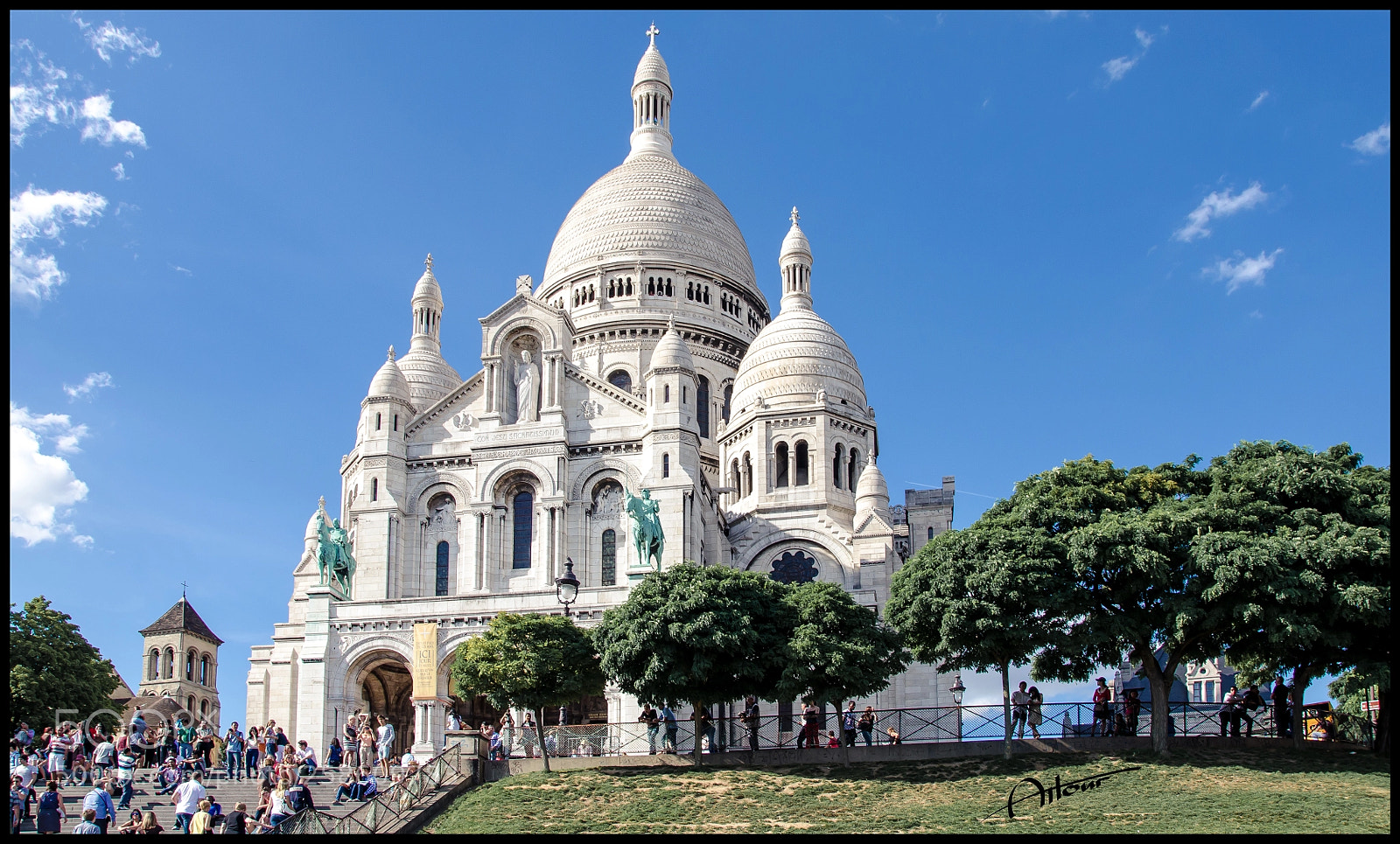 Nikon D5100 sample photo. Sacre coeur ......... photography