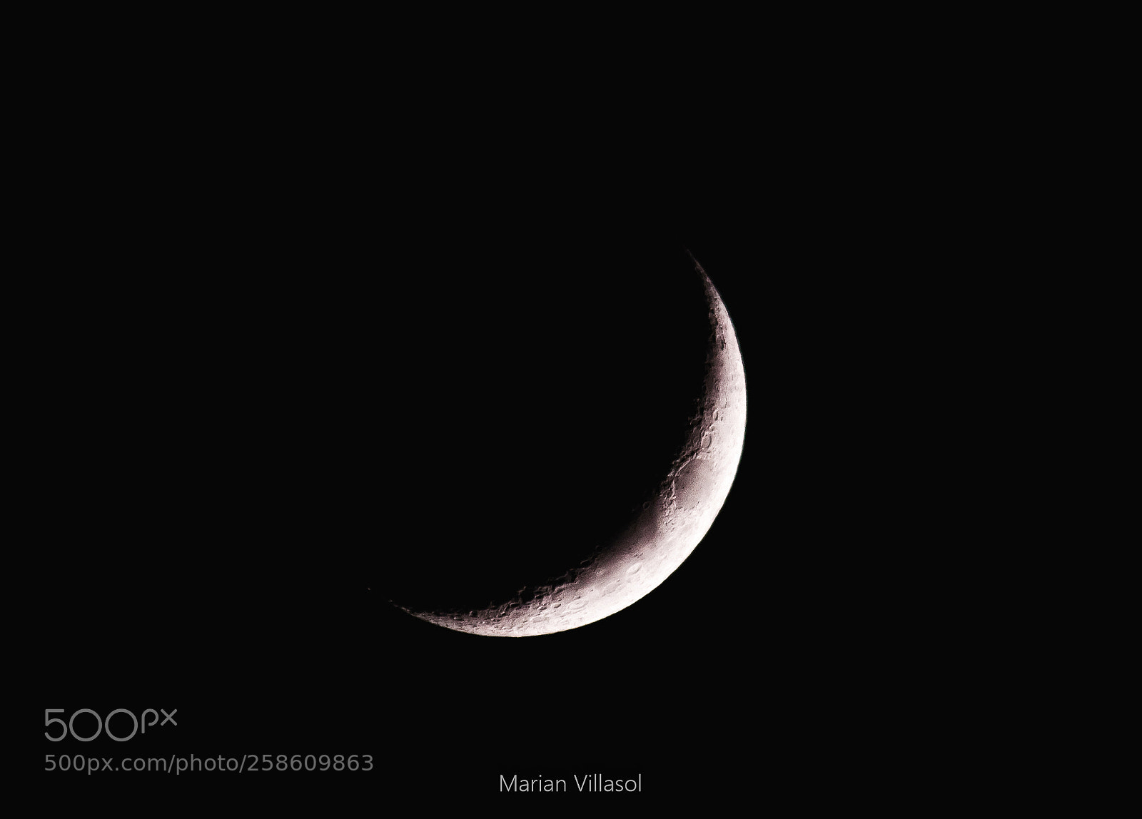 Nikon D5100 sample photo. In the dark photography