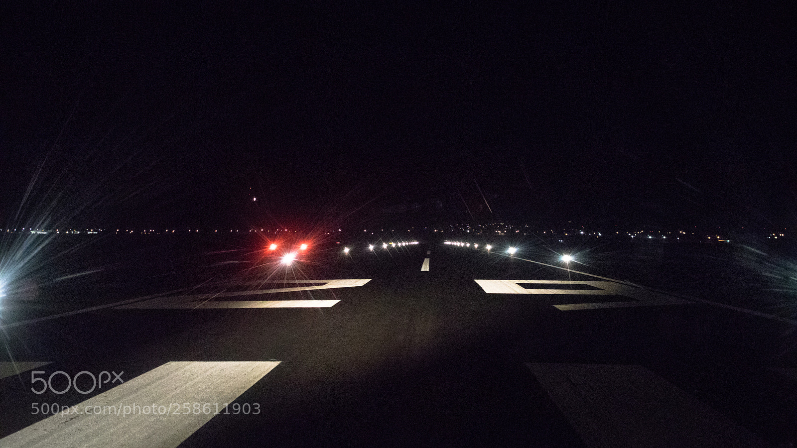 Canon EOS 80D sample photo. Runway 29 photography
