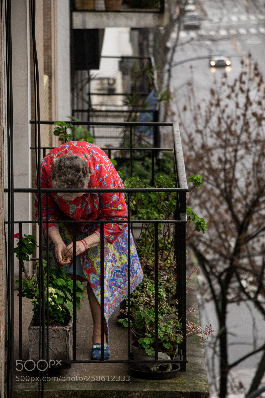 Canon EOS 77D (EOS 9000D / EOS 770D) sample photo. Balcony photography