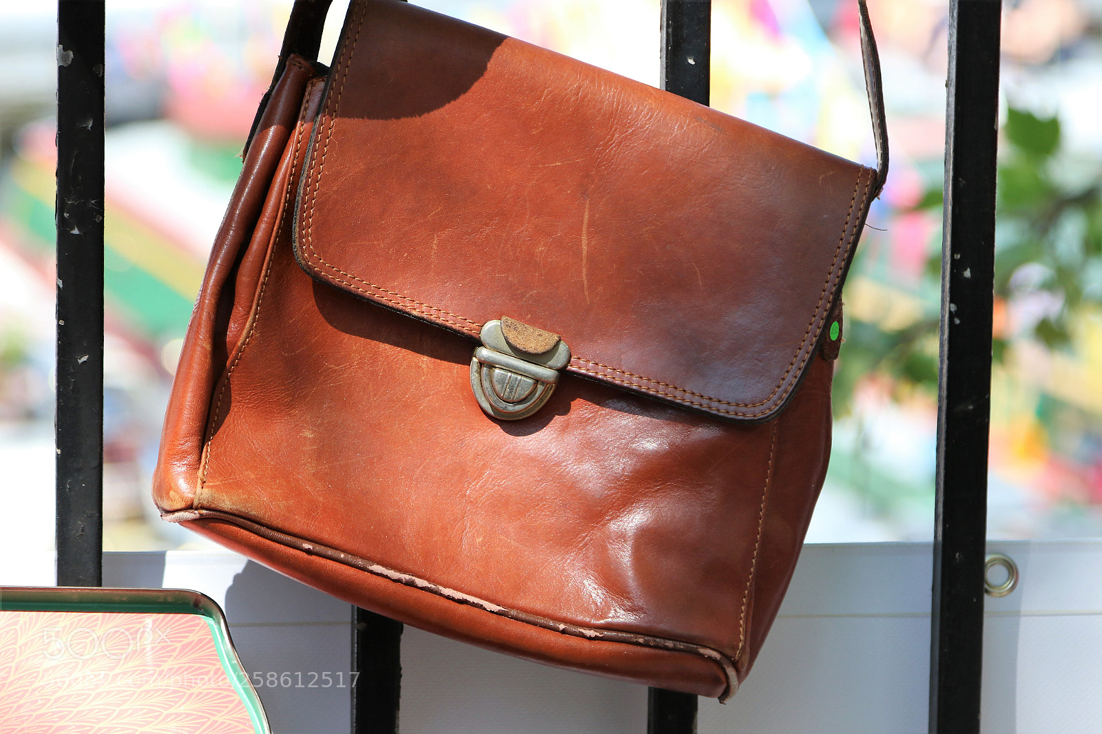 Canon EOS 7D Mark II sample photo. Case photography