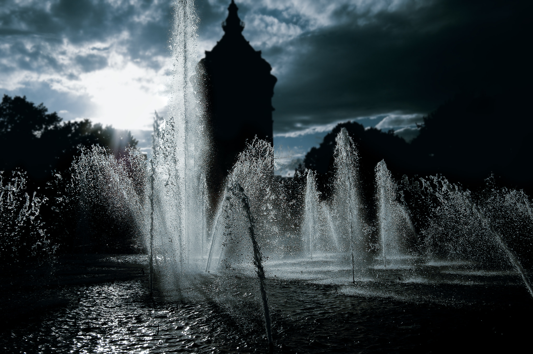 Pentax K110D sample photo. Fountain photography