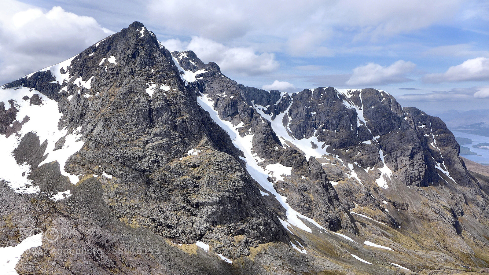 Panasonic Lumix DMC-LX7 sample photo. Britain’s highest mountain photography