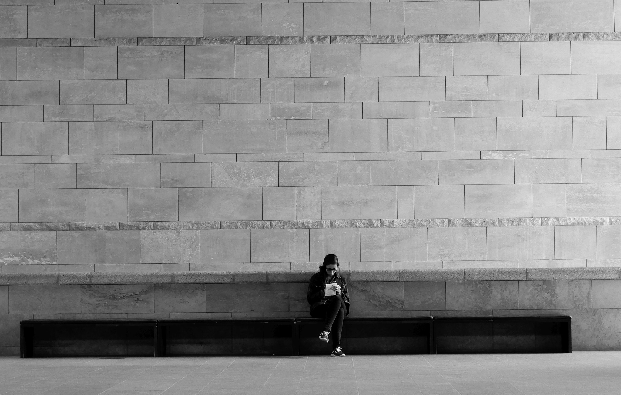 Nikon Coolpix A900 sample photo. Alone in the museum photography