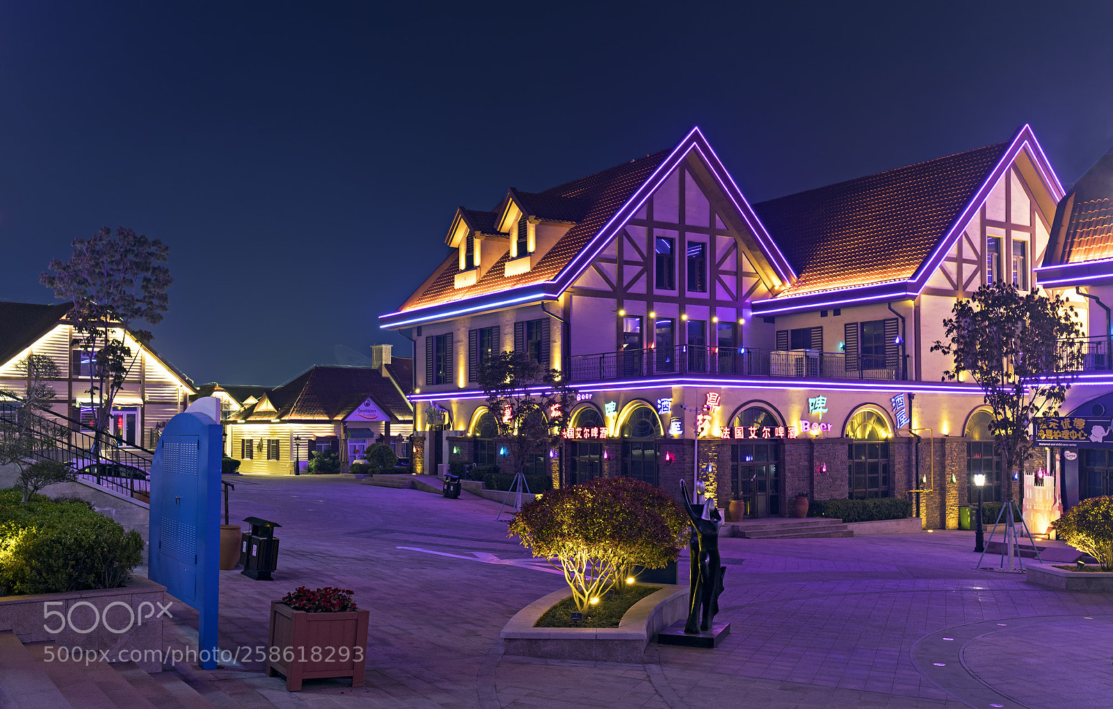 Canon EOS 6D Mark II sample photo. Blue hour invitation photography
