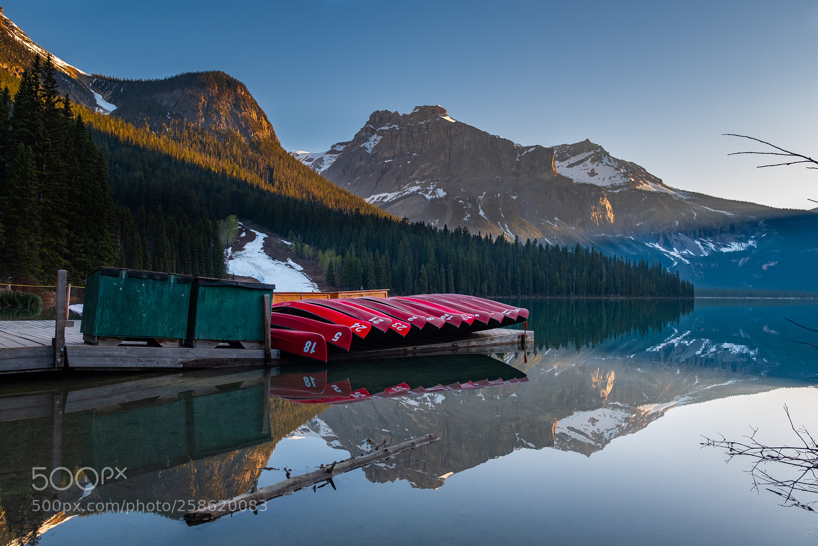 Fujifilm X-T2 sample photo. Emerald lake photography