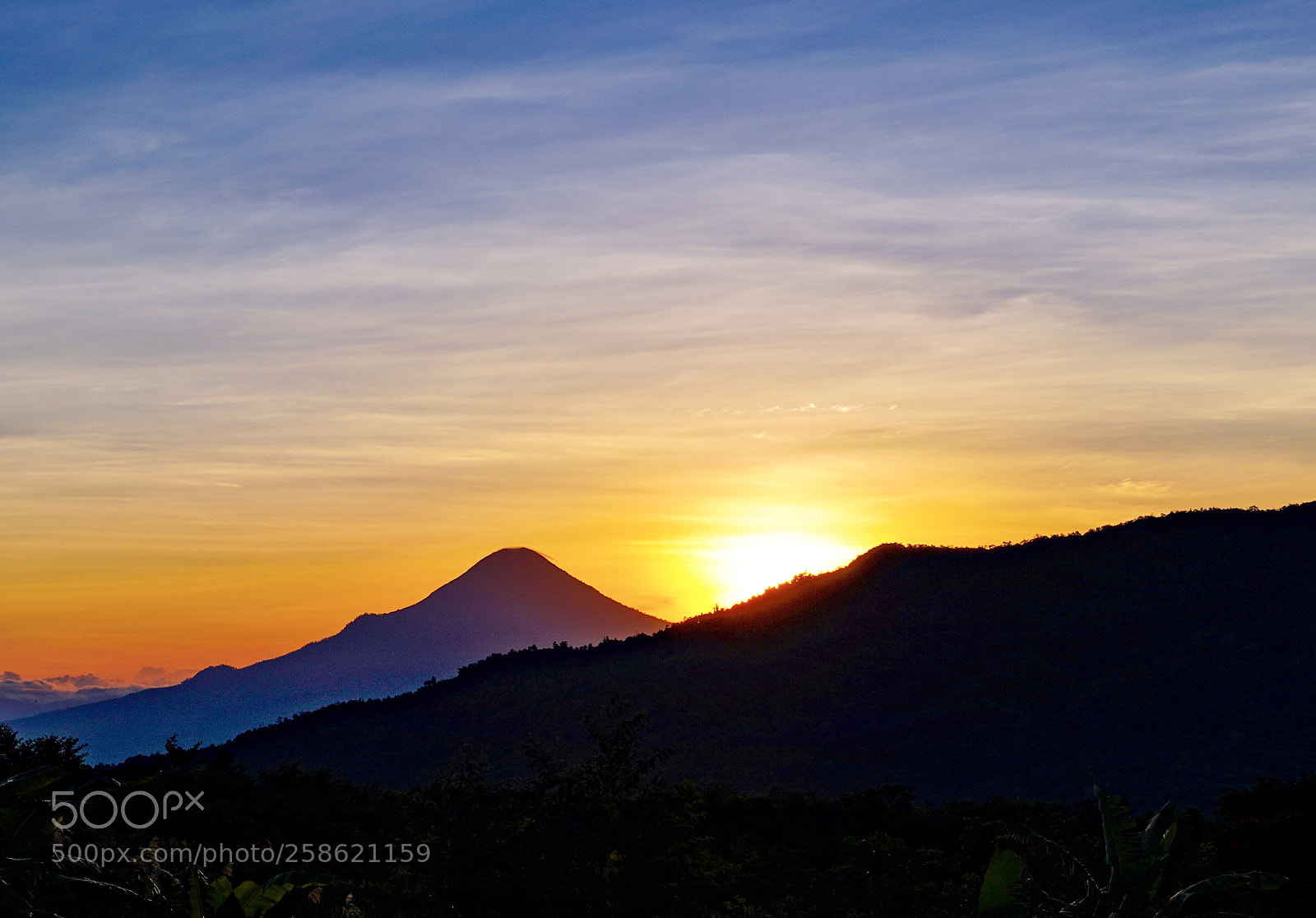 Sony a7R III sample photo. Sunrise soputan mt photography