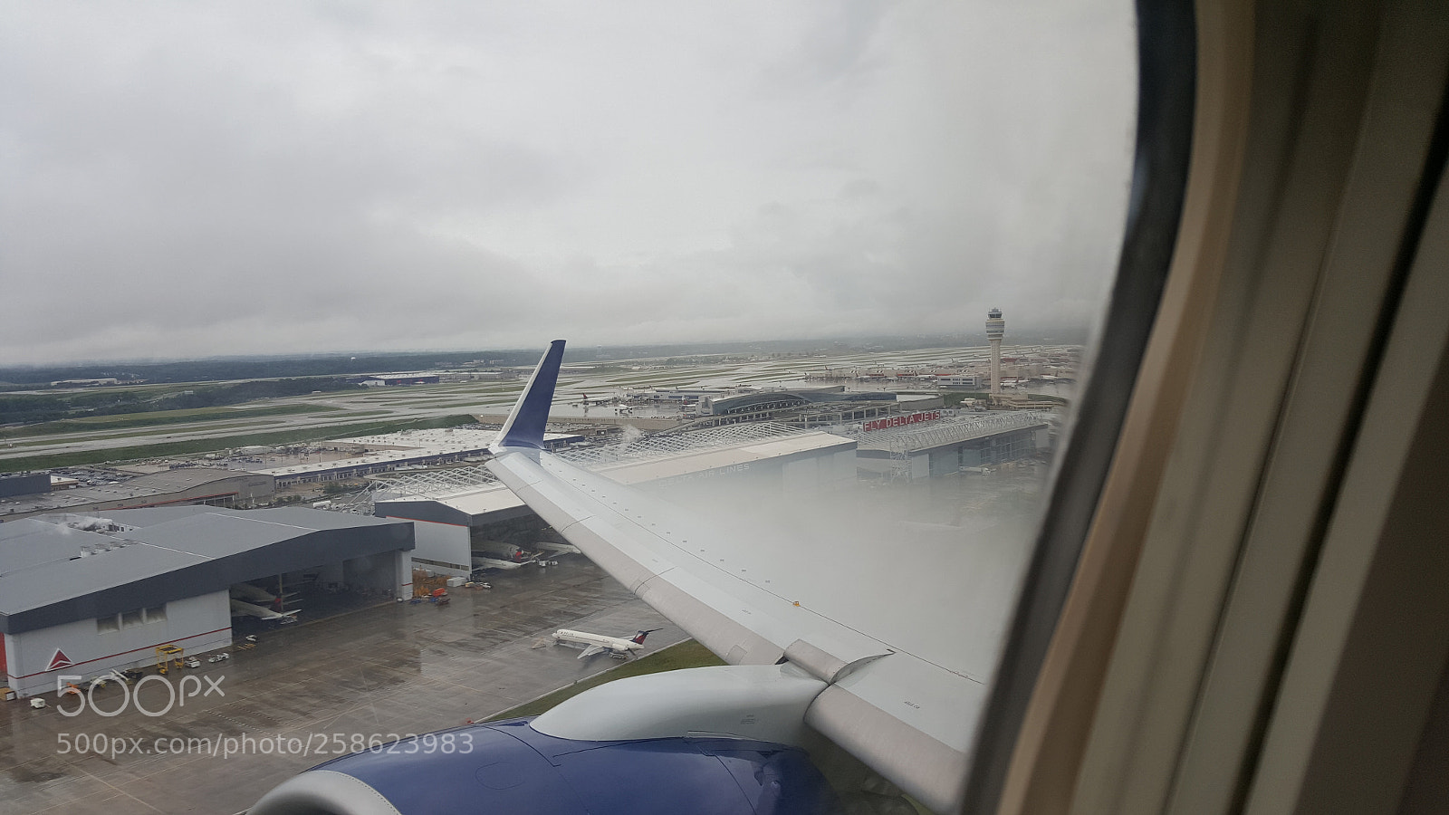 Samsung Galaxy S6 sample photo. Wing vapor photography