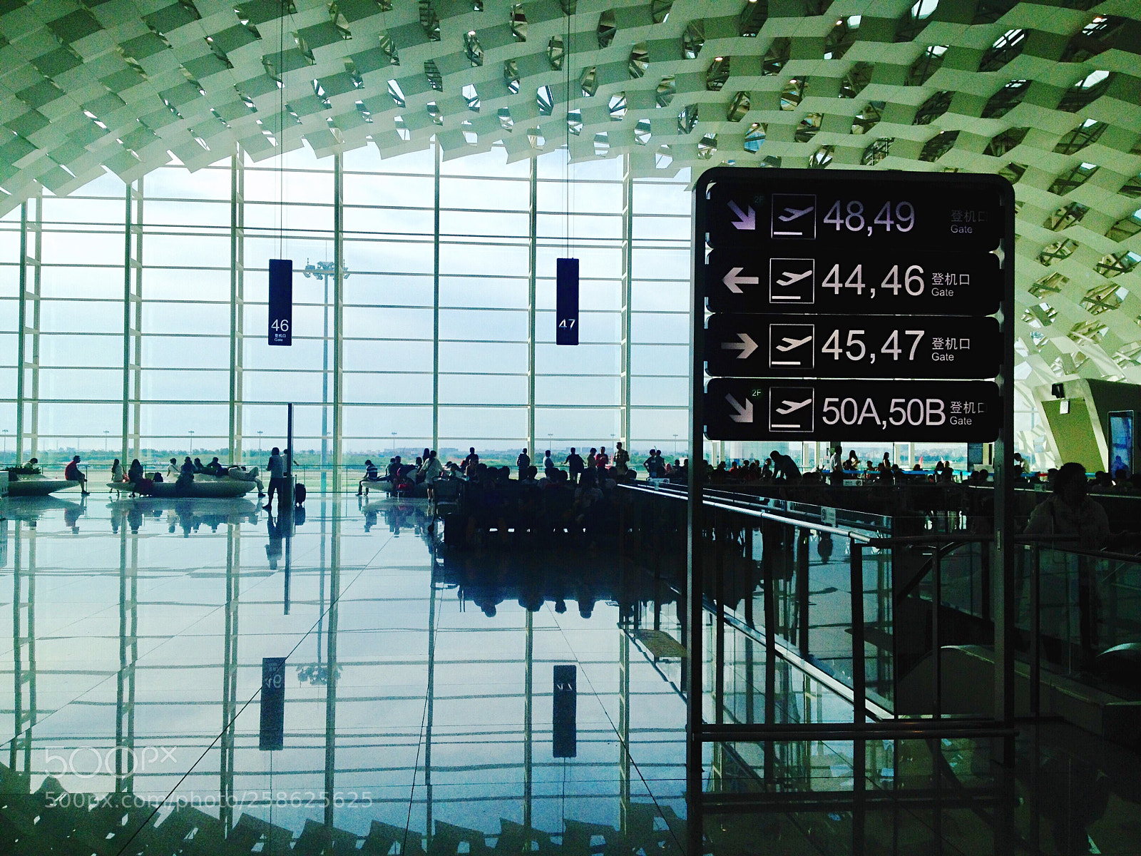 Apple iPhone 4S sample photo. Shenzhen airport9 photography