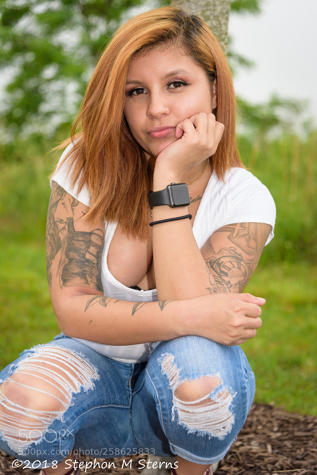 Nikon D810 sample photo. Ripped jeans photography