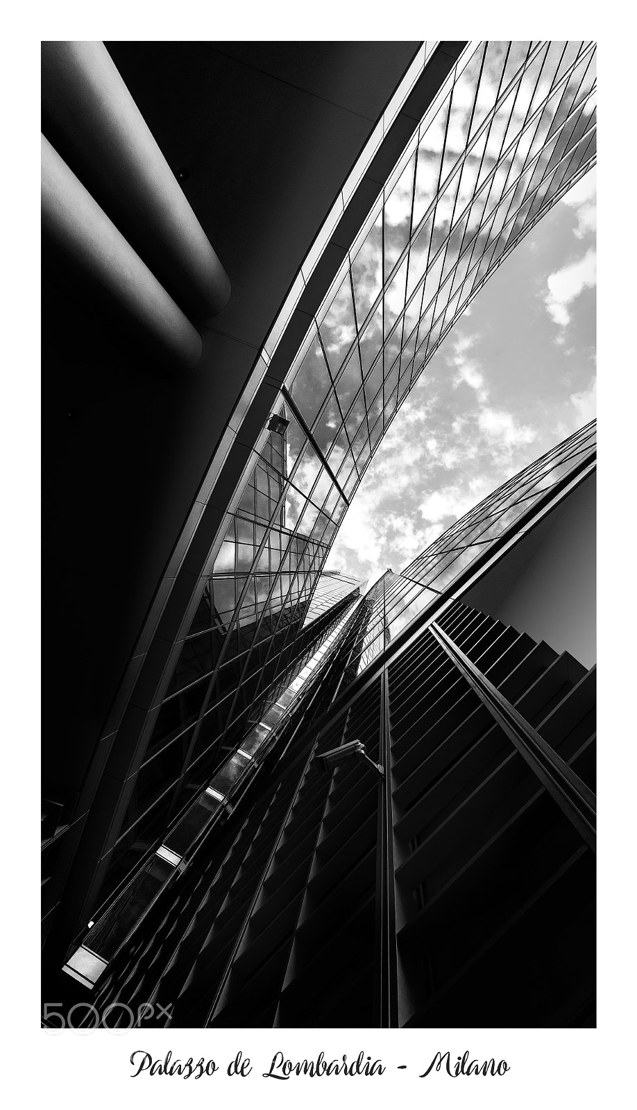 Nikon D5000 sample photo. V palazzo de lombardia photography
