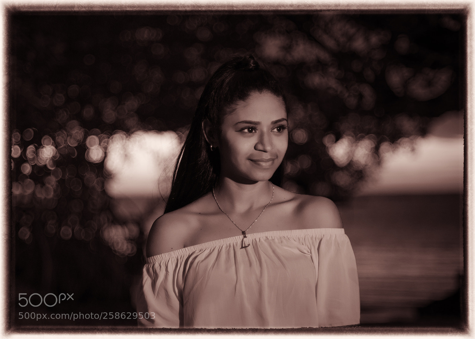 Nikon D7000 sample photo. Larissa (01 0057bw) photography