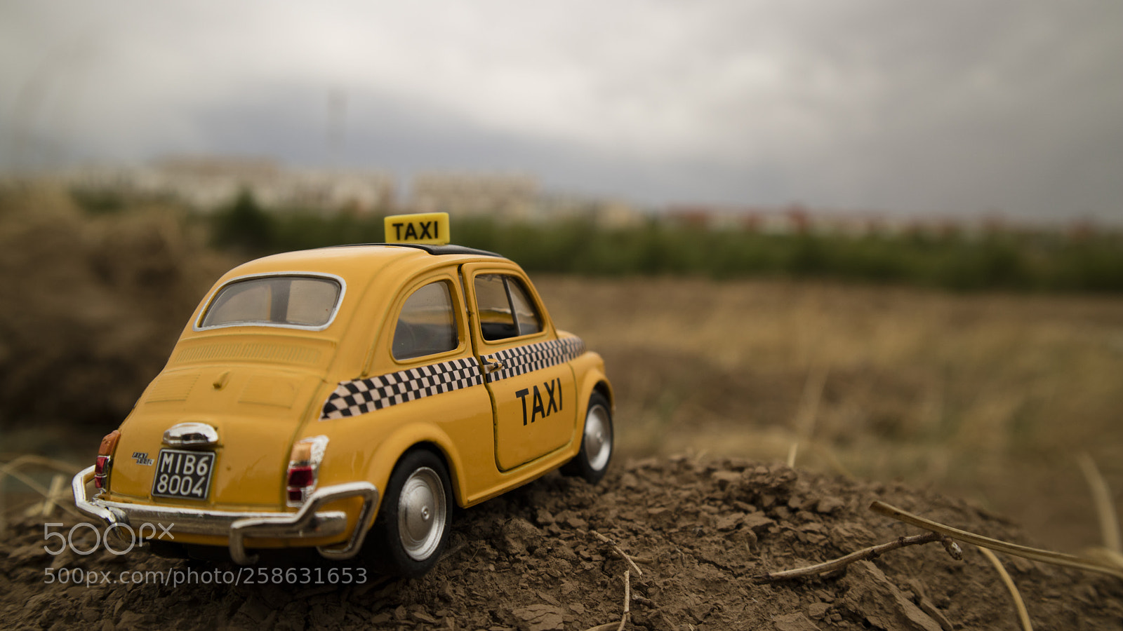 Canon EOS M3 sample photo. Taxi travel start.jpg photography