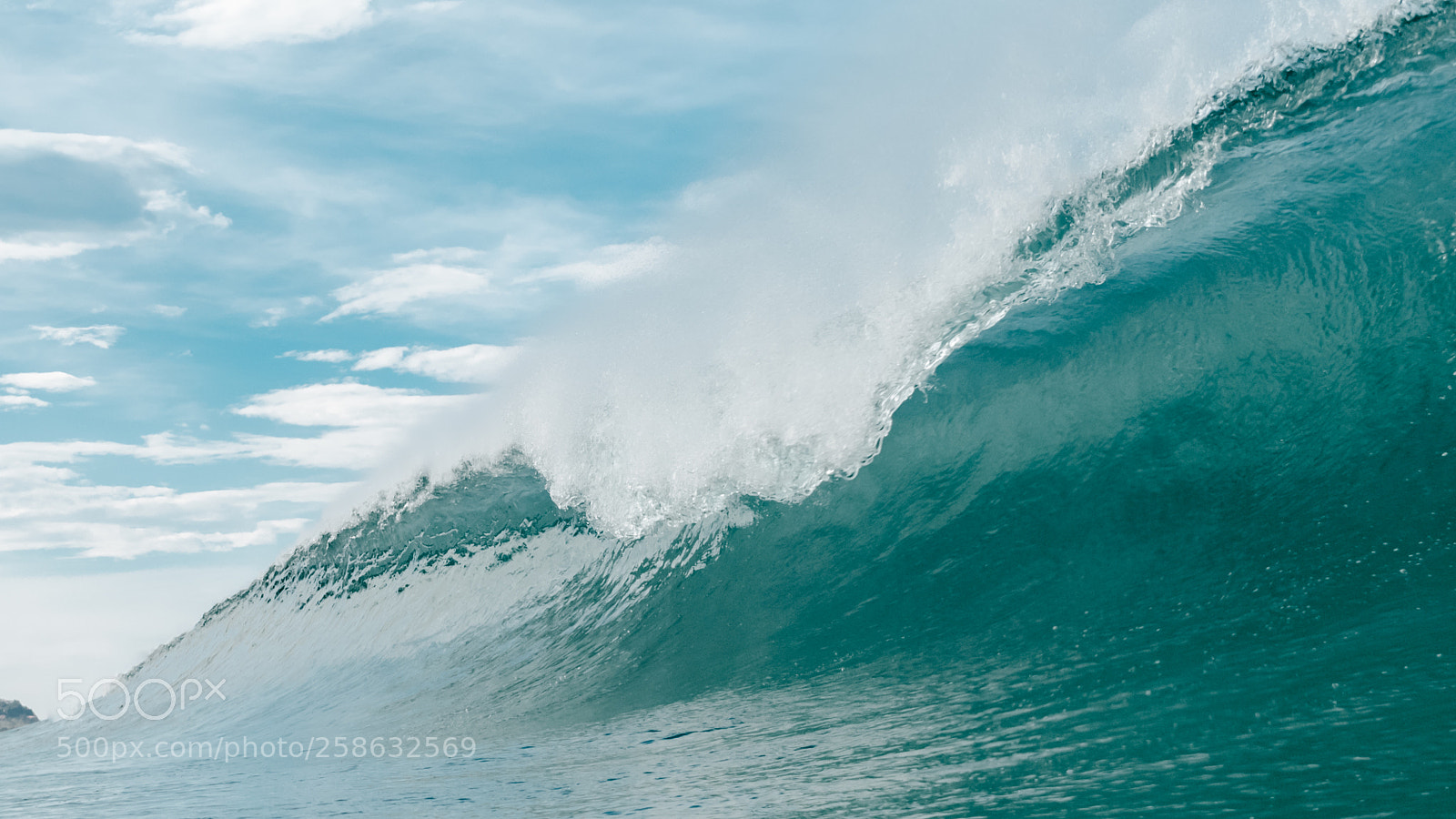 Canon EOS 7D Mark II sample photo. Barrel photography