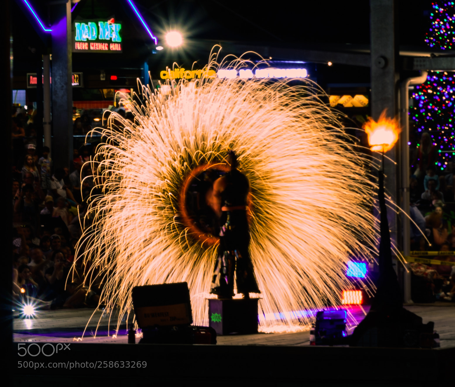 Nikon D5200 sample photo. Hillarys marina firespinner photography