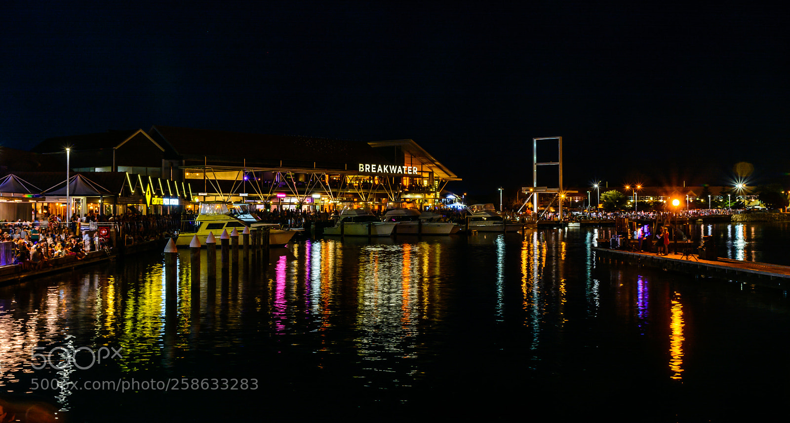 Nikon D5200 sample photo. Hillarys marina photography