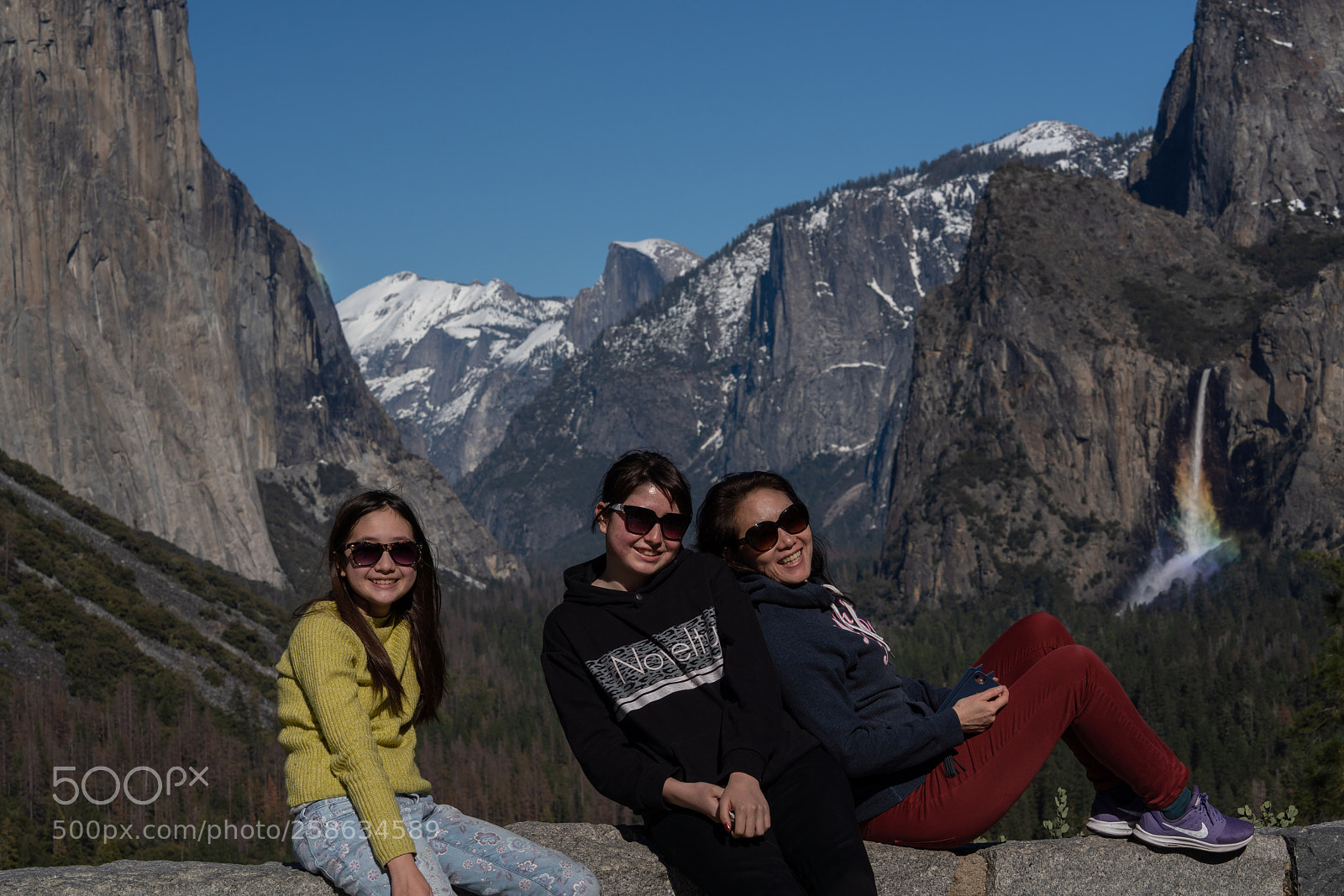 Sony a7R III sample photo. My girls with the photography