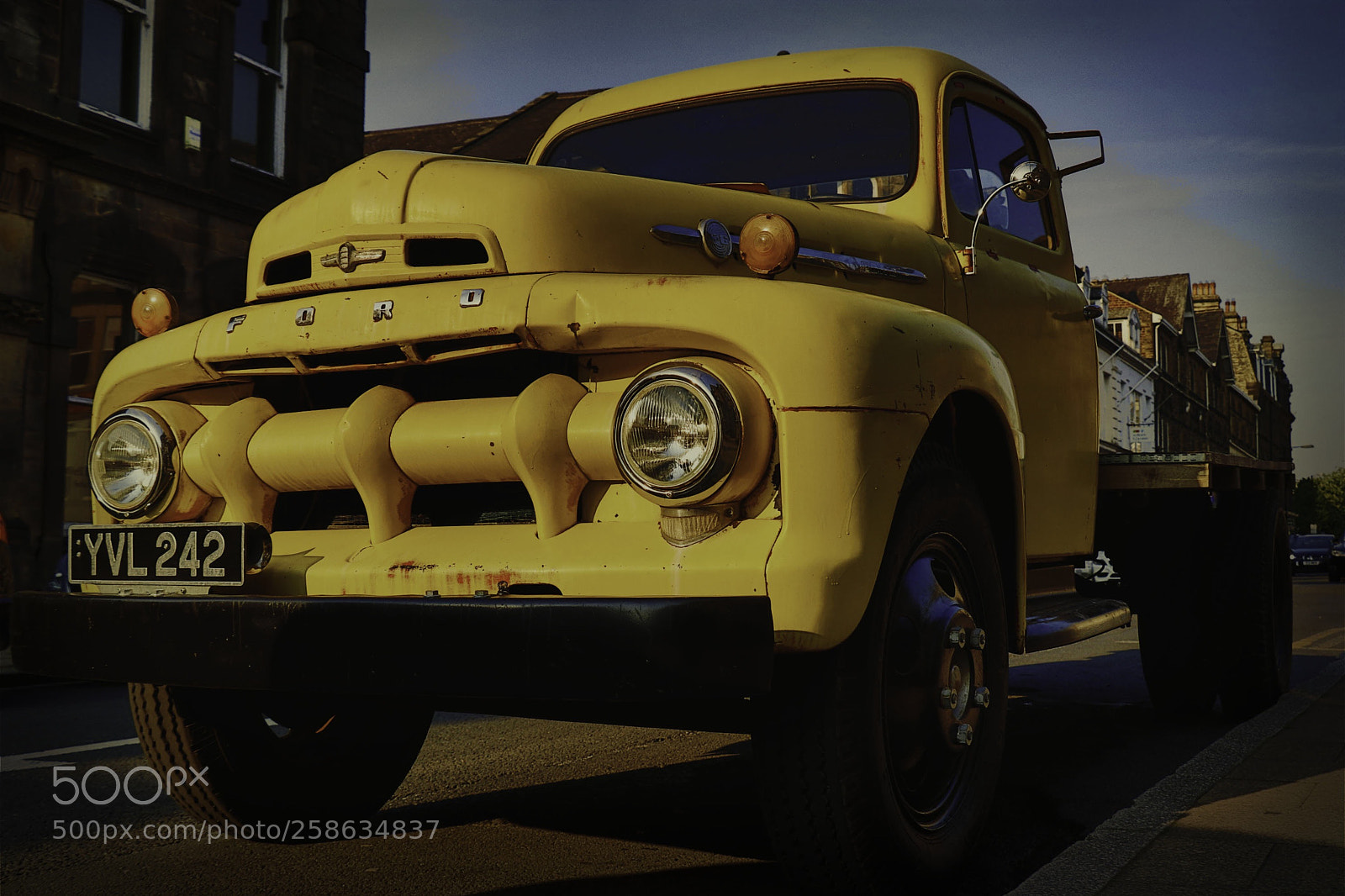 Canon EOS 77D (EOS 9000D / EOS 770D) sample photo. Yellow flatbed ford photography