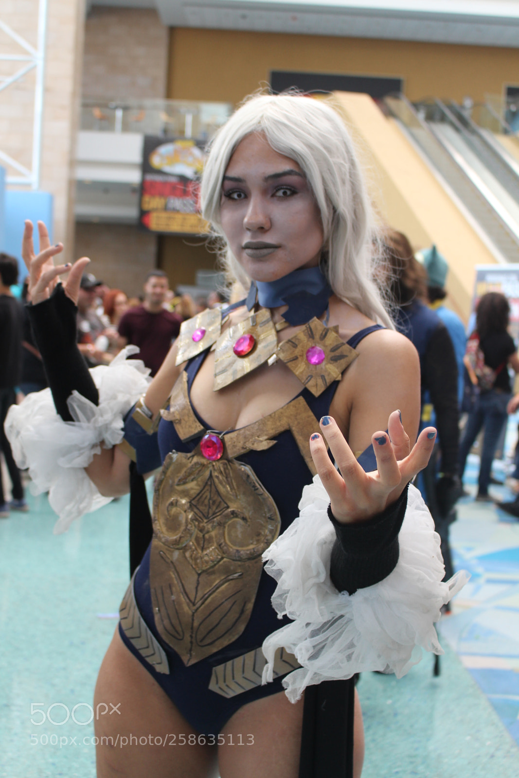 Canon EOS 700D (EOS Rebel T5i / EOS Kiss X7i) sample photo. Killer frost cosplay photography