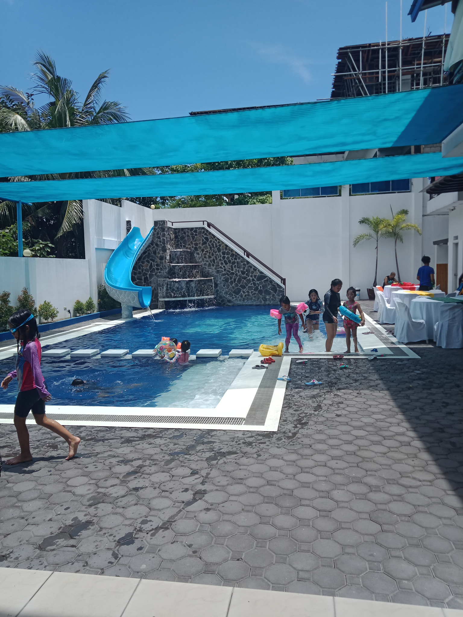 OPPO CPH1729 sample photo. Swimming... photography