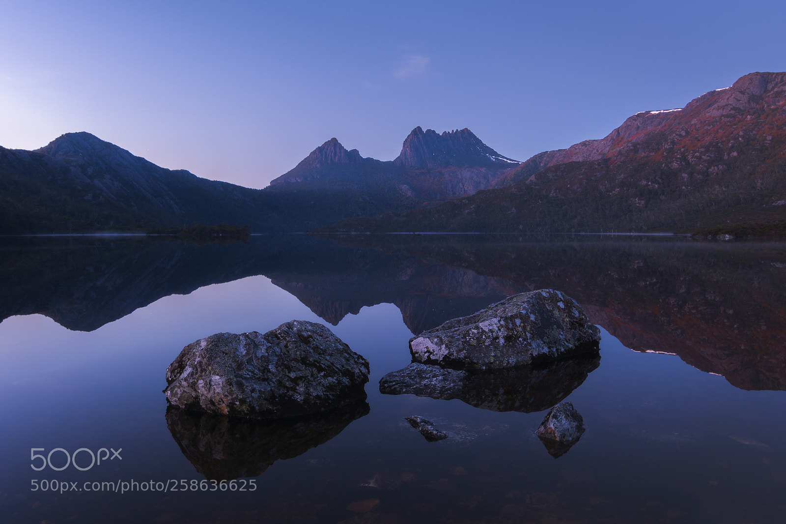 Nikon D5200 sample photo. Dove lake tranquility photography